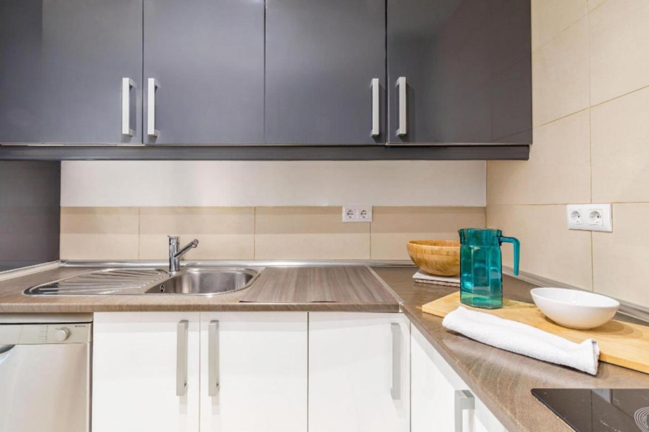 Spacious Flat Puerta Del Sol Madrid Buitenkant foto