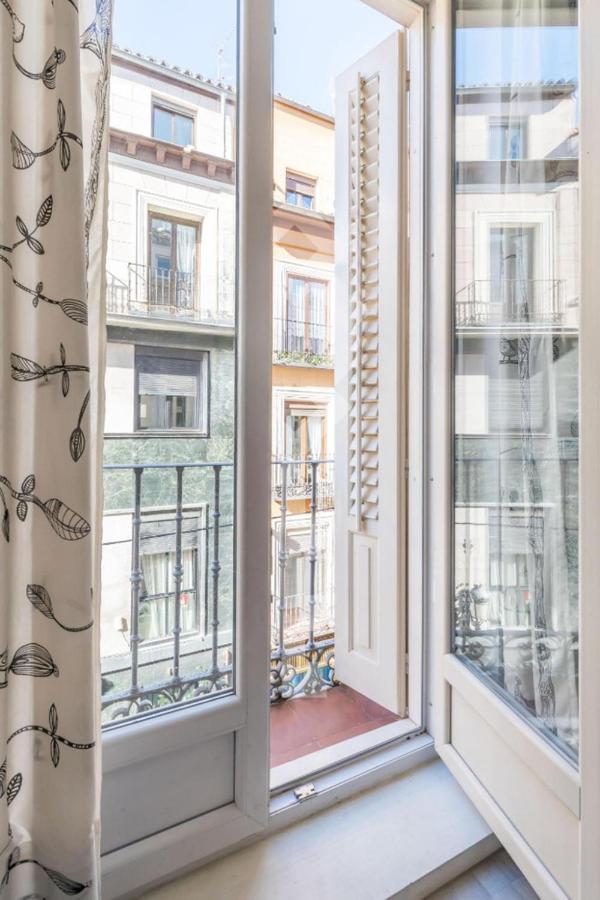 Spacious Flat Puerta Del Sol Madrid Buitenkant foto