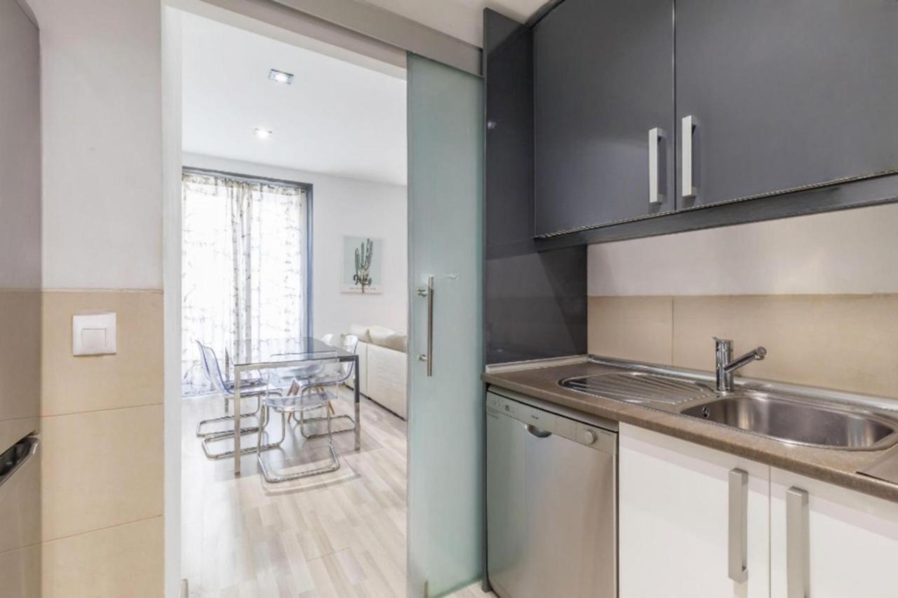 Spacious Flat Puerta Del Sol Madrid Buitenkant foto